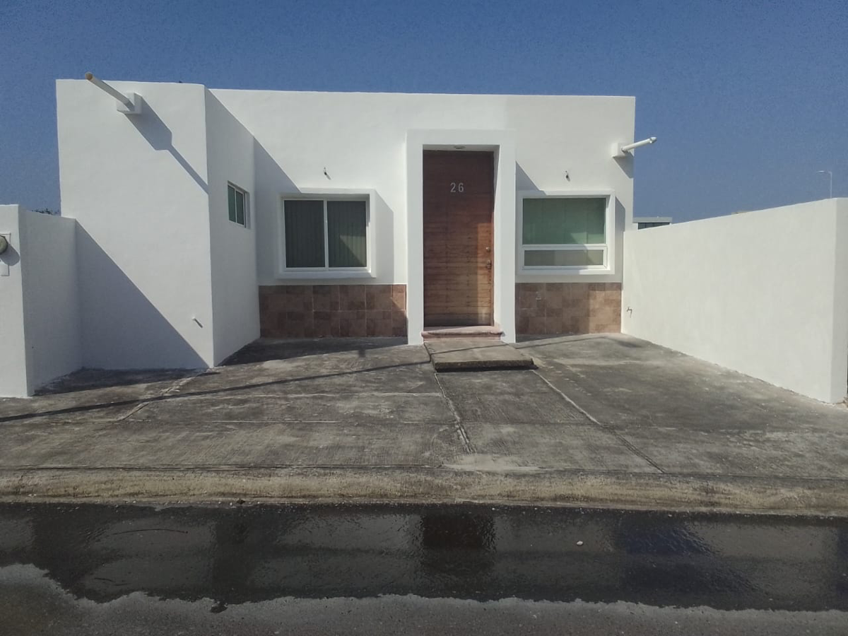 Casa en venta en Lomas de la Rioja, Alvarado — foto 1 de 15