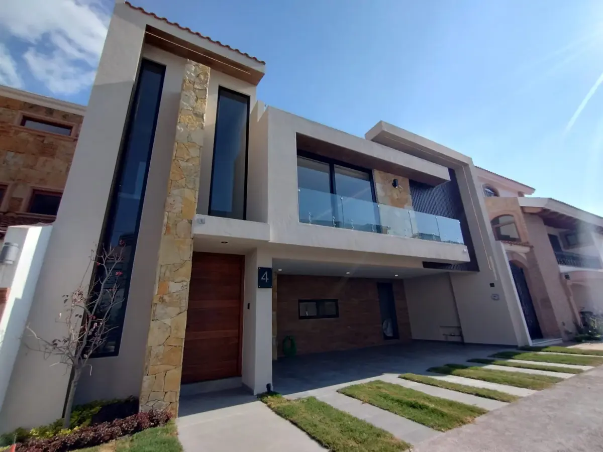 Casa en venta en Lomas de Angelópolis, San Andrés Cholula — foto 1 de 26