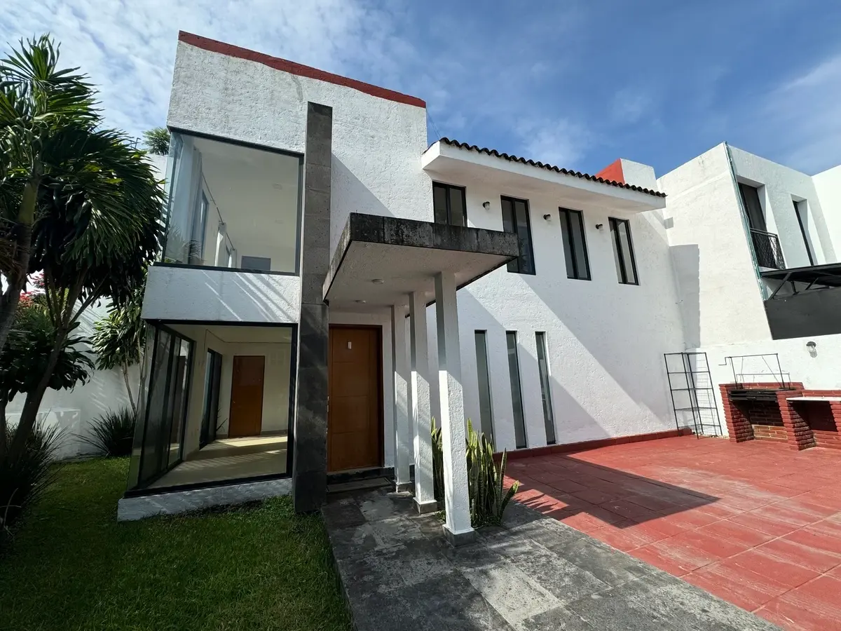 Casa en venta en Las Fuentes, Jiutepec — foto 1 de 16