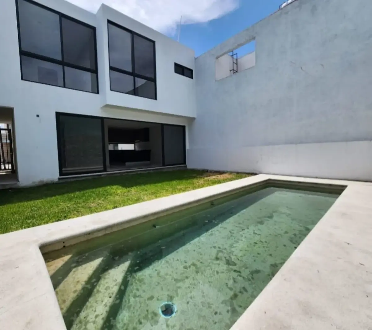 Casa en venta en Bugambilias, Jiutepec — foto 1 de 7