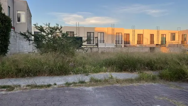 Terreno en venta en Residencial las Trojes, Corregidora — foto 2 de 2