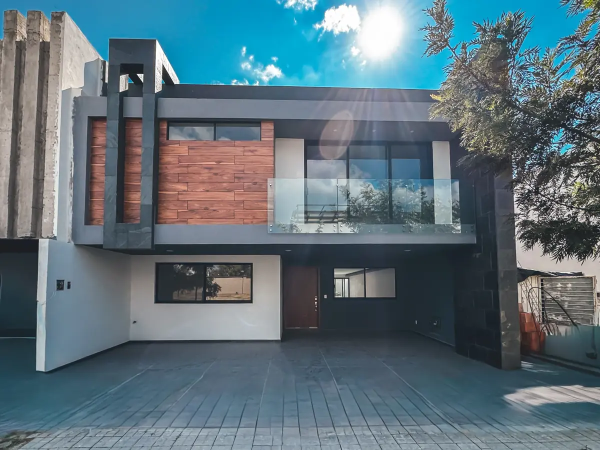 Casa en venta en Lomas de Angelópolis, Ocoyucan — foto 1 de 63