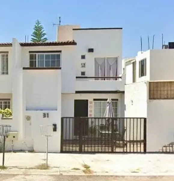 Casa de Oportunidad a Precio de Remate en Santuarios del Cerrito, Corregidora, Qro. Sm
