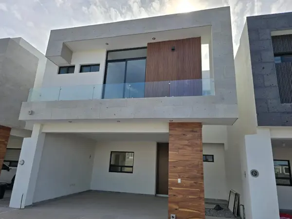 Casa en venta en Los Viñedos, Torreón — foto 2 de 36