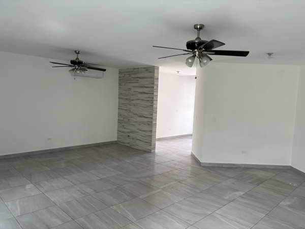 Casa en renta en Real de Torrecillas Residencial, Saltillo — foto 3 de 22