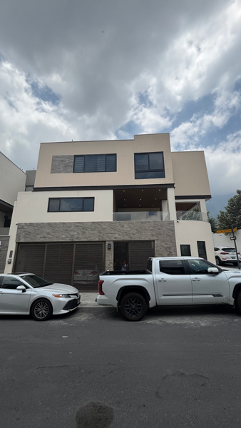 Casa en venta en Puerta de Hierro, Monterrey — foto 2 de 72