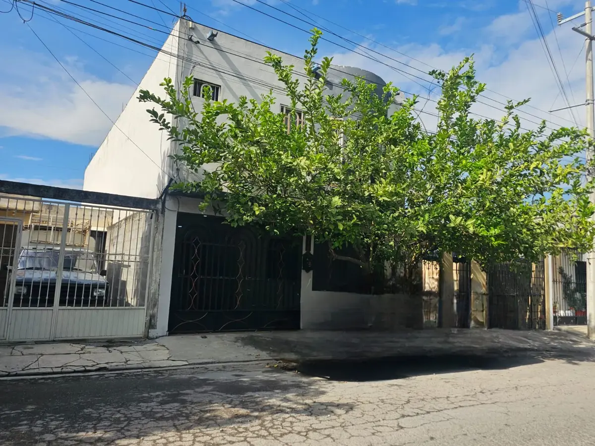 Casa en venta en Valle de las Sabinas, Guadalupe — foto 1 de 16