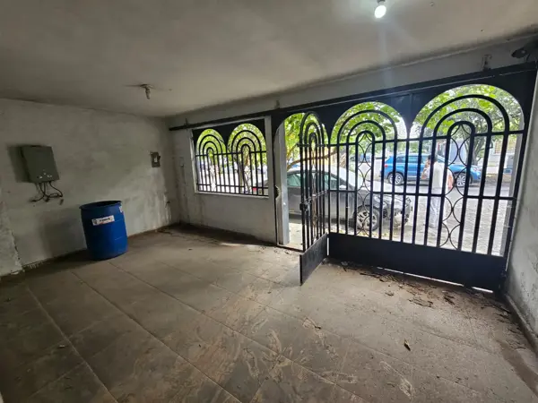Casa en venta en Valle de las Sabinas, Guadalupe — foto 3 de 16