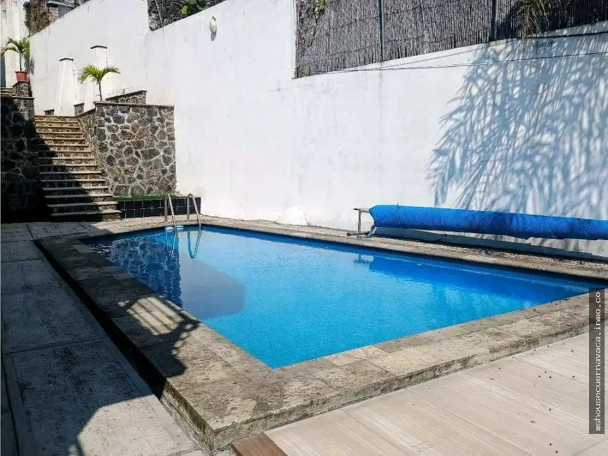 Casa en venta en Lomas de Cortes, Cuernavaca — foto 1 de 11