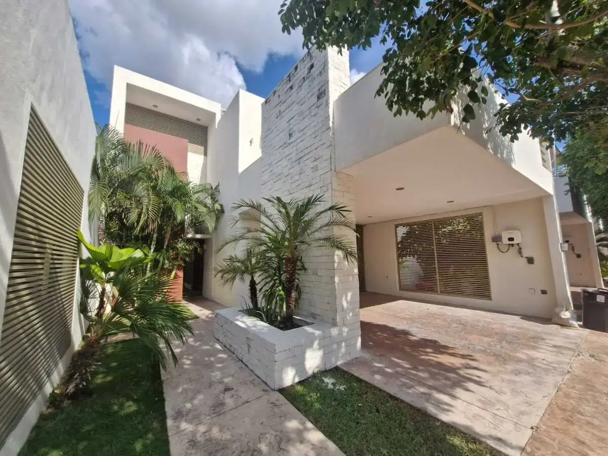 Casa en renta en Altabrisa, Mérida — foto 1 de 18