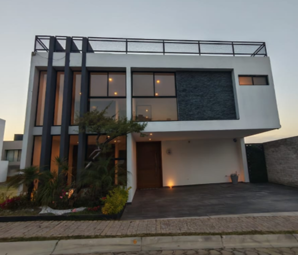 Casa en venta en Lomas de Angelópolis, San Andrés Cholula — foto 1 de 32