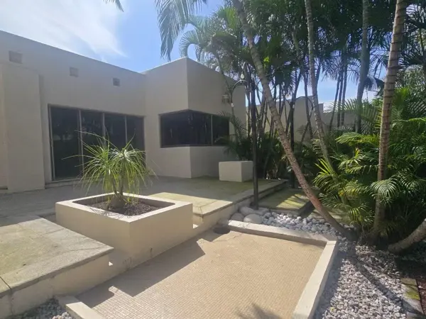 Casa en venta en Lomas de Acapatzingo, Cuernavaca — foto 2 de 44
