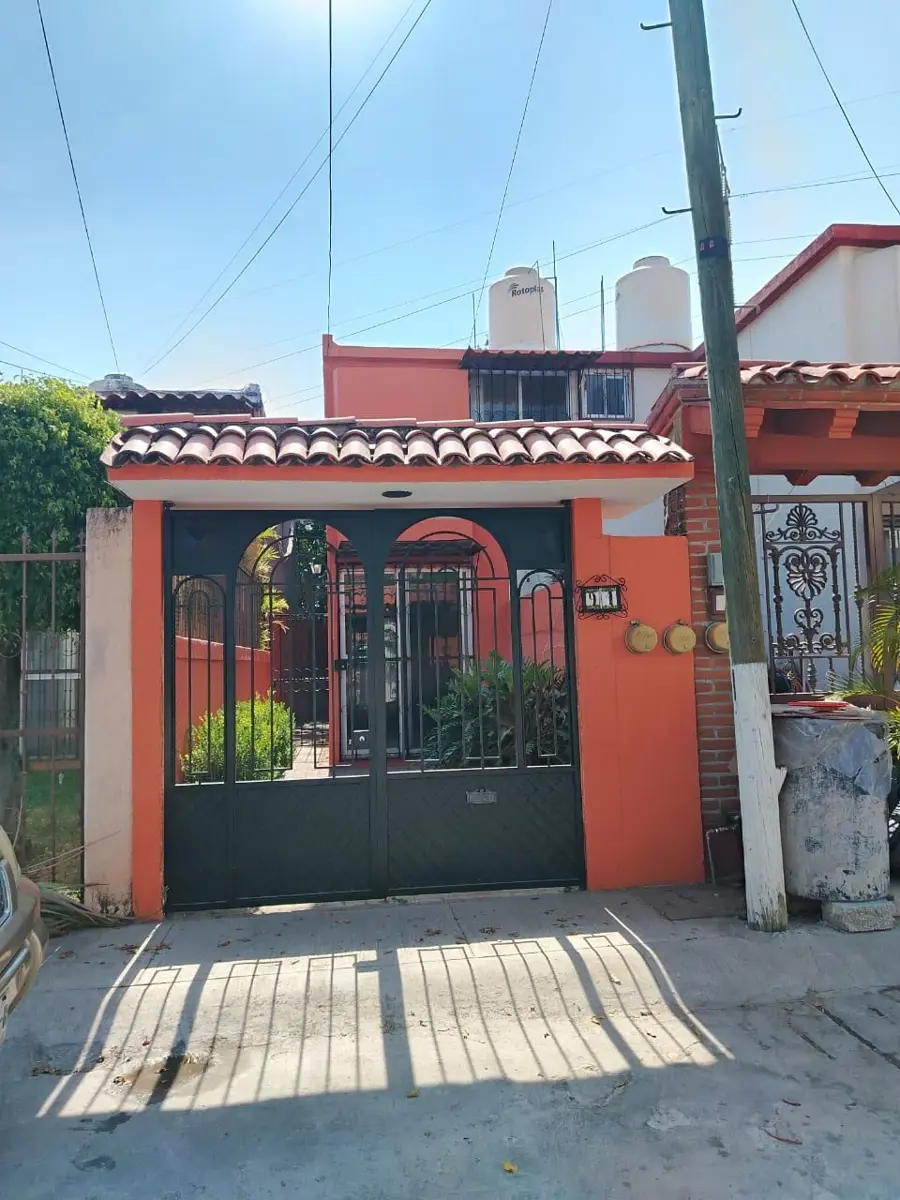 Casa en venta en Jardines de La Hacienda II, Jiutepec — foto 1 de 24