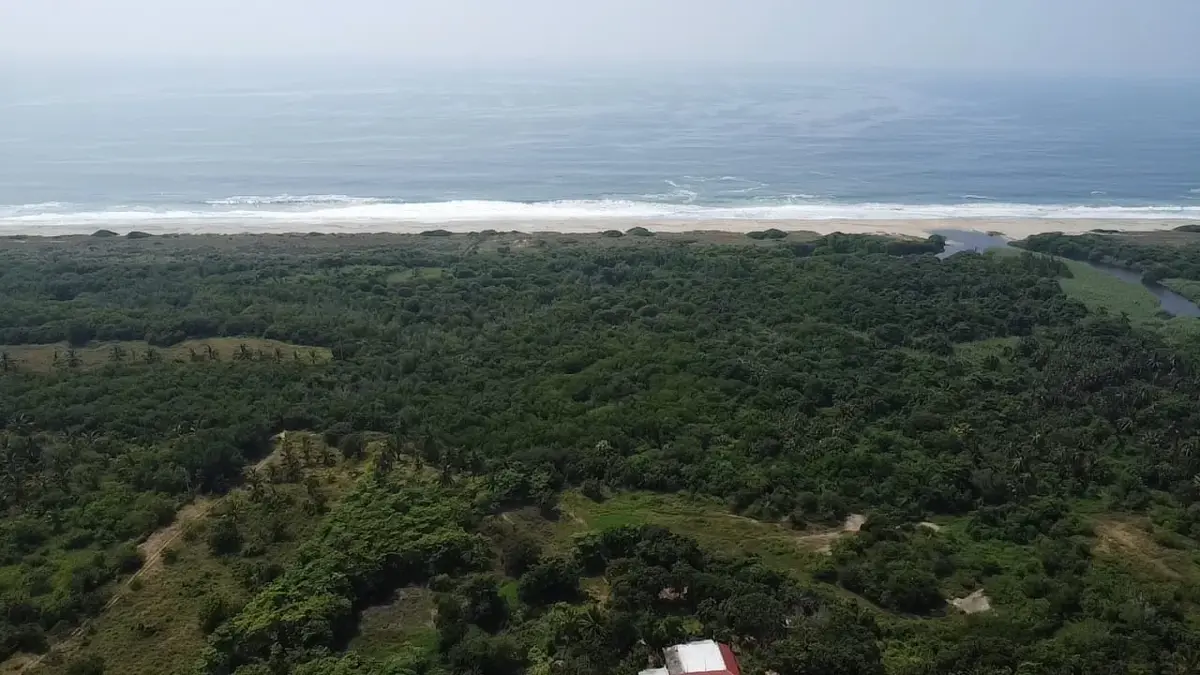 Terreno en venta en Puerto Escondido (Puerto Escondido), San Pedro Mixtepec -Dto. 22 - — foto 1 de 15