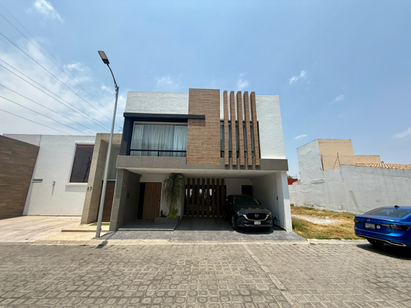 Casa Amplia Residencial con Roof Garden y Vistas a los Volcanes, cerca de Federal a Atlixco