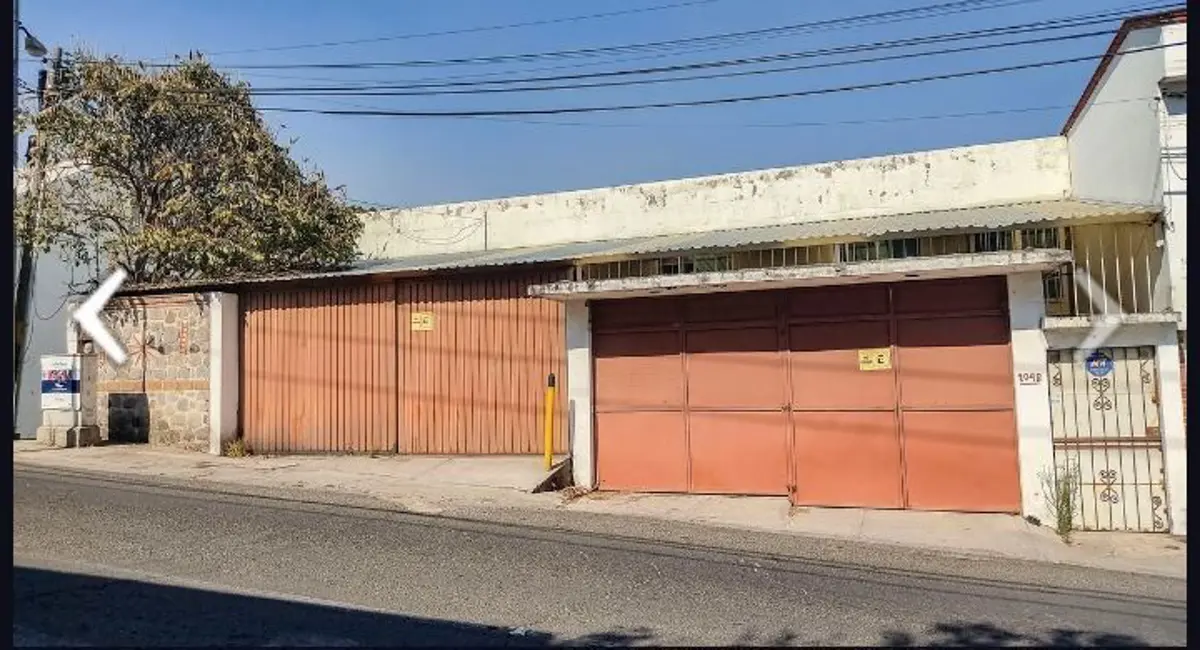 Casa en venta en Lomas de Atzingo, Cuernavaca — foto 1 de 24