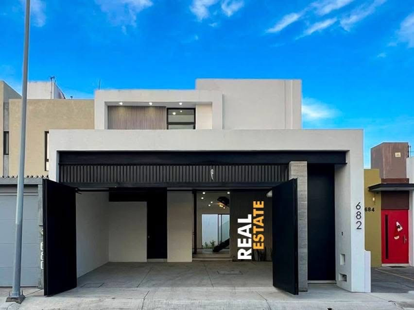 Casa en Loredo Residencial, Colima, Colima