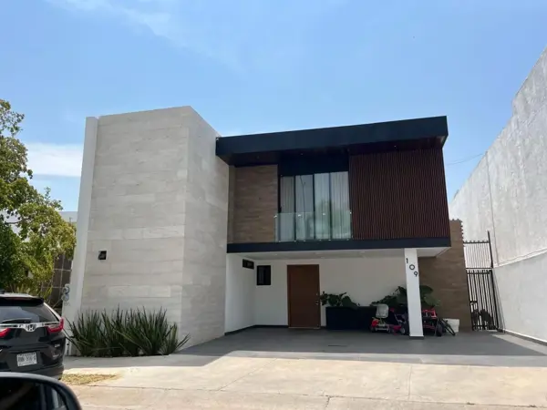 Casa en venta en Porta Fontana, León — foto 2 de 19