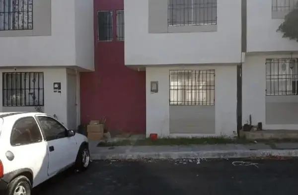 Se Vende Casa de Recuperación Bancaria en Av. San Rafael, Col. Eduardo Lorca, Querétaro Arteaga Se Vende Casa de Recuperación Bancaria en Av. San Rafael, Col. Eduardo Lorca, Querétaro Arteaga