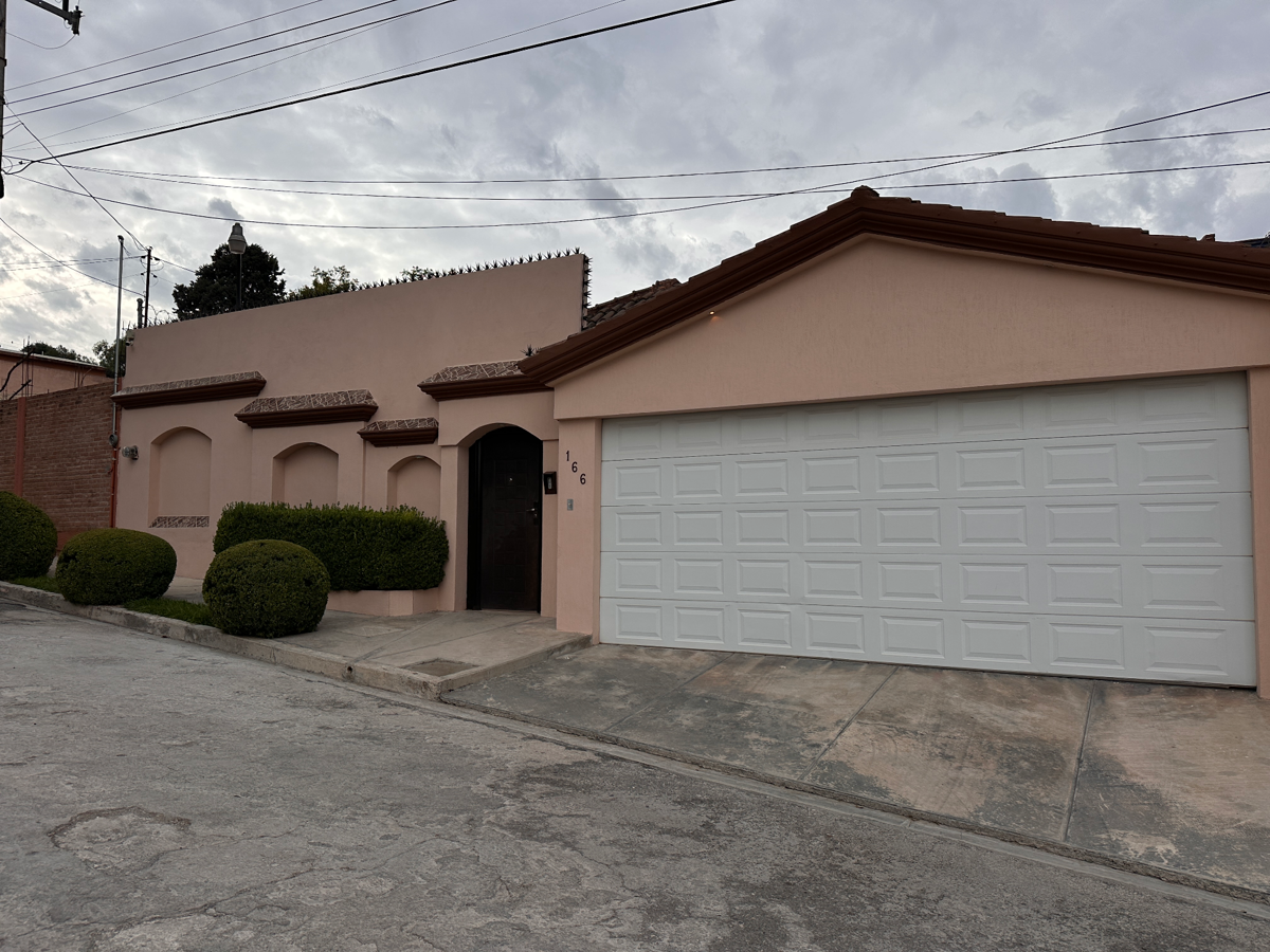 Casa en venta en El Morillo, Saltillo — foto 1 de 29