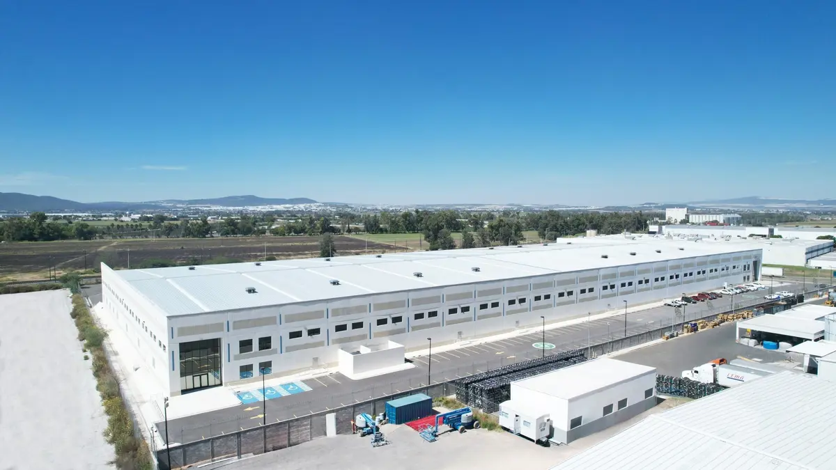 Nave en renta en Parque Industrial FINSA Querétaro, El Marqués — foto 1 de 4