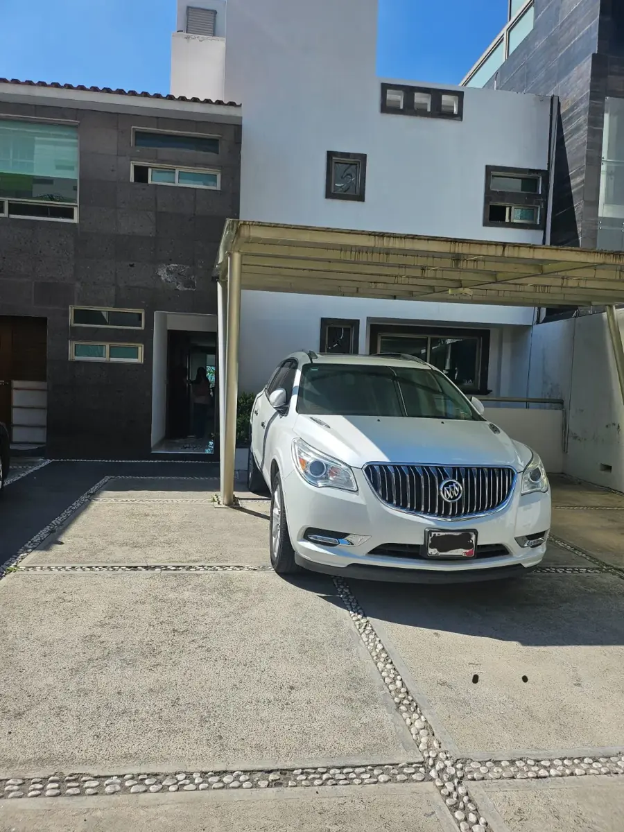 Casa en venta en Bosque Esmeralda, Atizapán de Zaragoza — foto 1 de 41