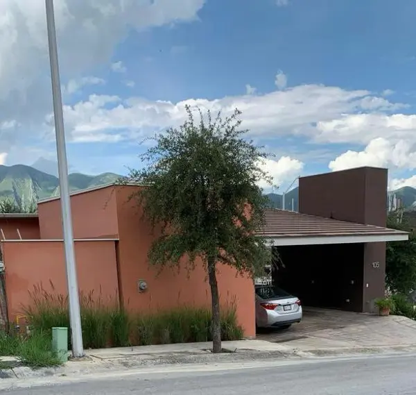 Casa en Venta en Sierra Alta, Monterrey, Nuevo León 1