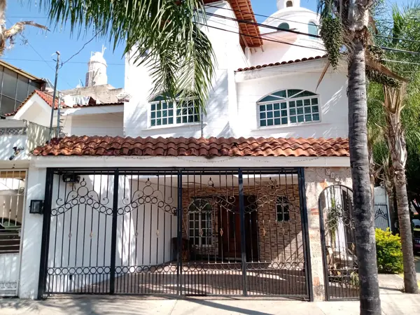 Casa en Venta en Lomas de Independencia, Guadalajara con Excelente Ubicación