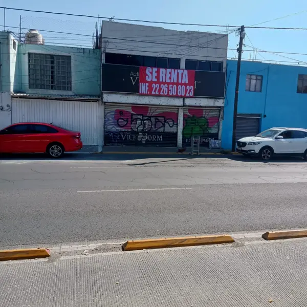 Local Comercial en Renta en San Antonio, Puebla - Amplio con Cisterna y Estacionamiento