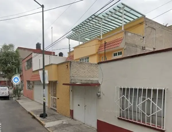 Casa en venta en Petrolera, Azcapotzalco — foto 2 de 18