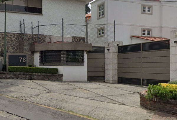 Casa en venta en San Nicolás Totolapan, La Magdalena Contreras — foto 2 de 35