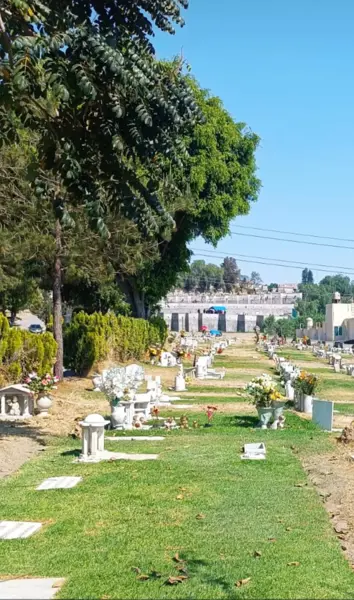 VENDO LOTE DE PANTEON  perpetuidad  EN JARDINES DEL RECUERDO, TLALNEPANTLA EDO. DE MEX.