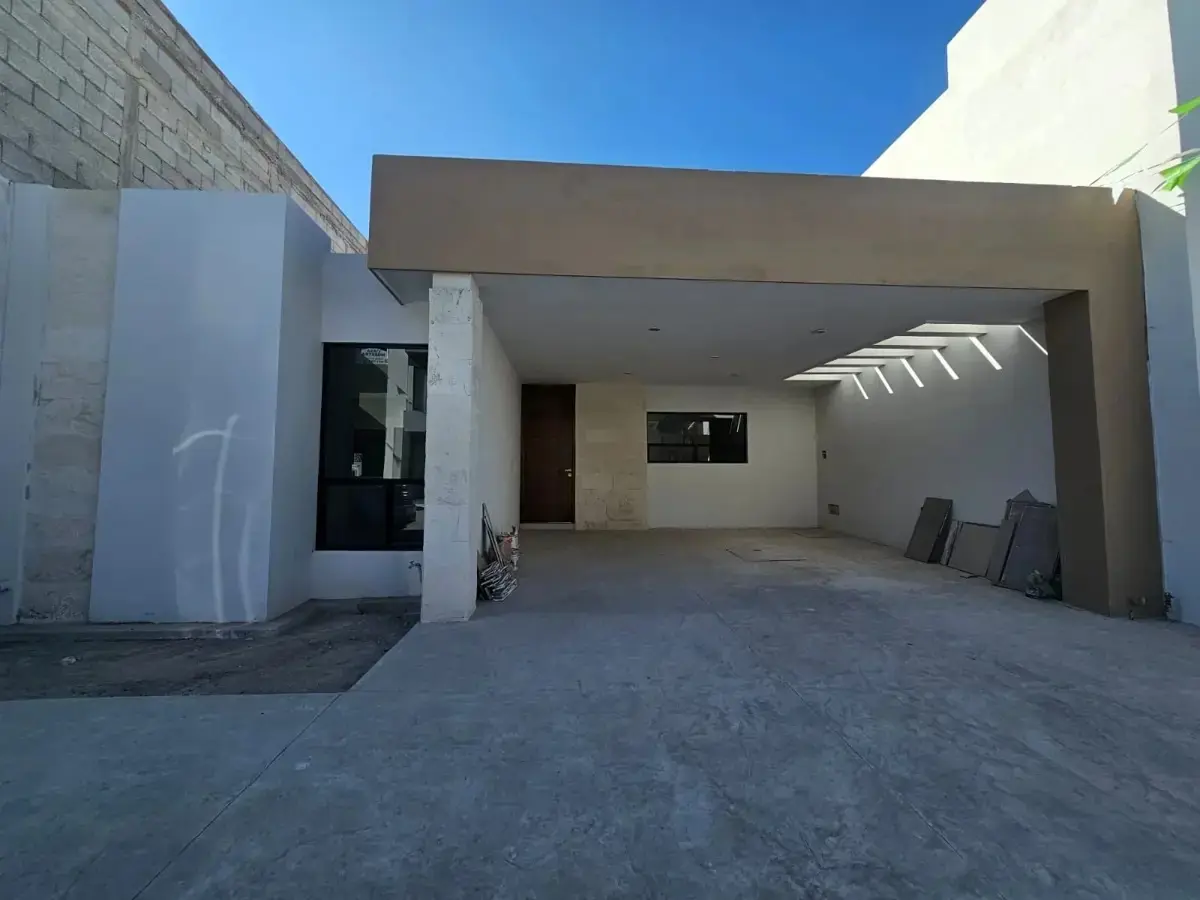 Casa en venta en Los Viñedos, Torreón — foto 1 de 13