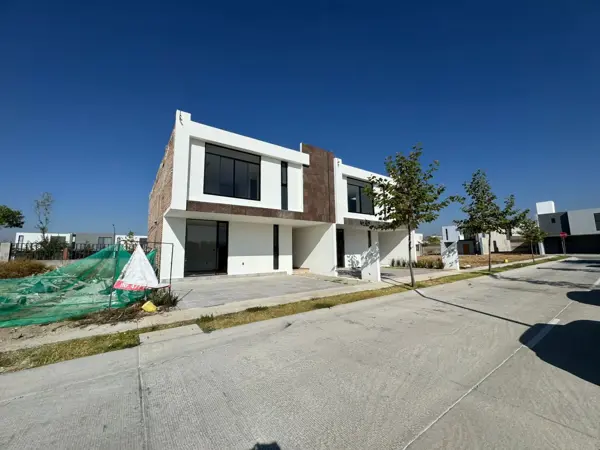 Casa en venta en Hacienda Santa Fe, León — foto 2 de 16