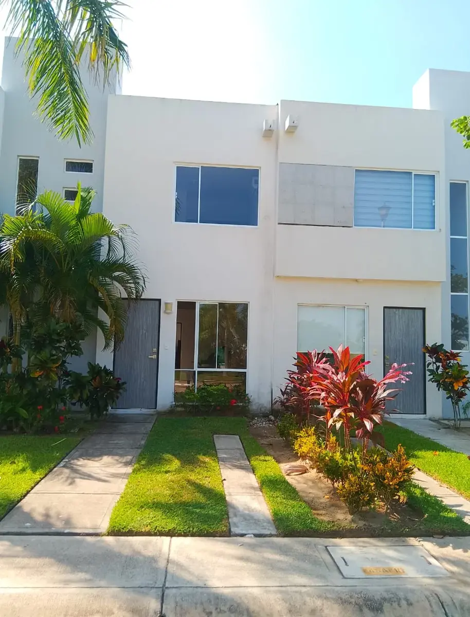 Casa en venta en Plan de los Amates, Acapulco de Juárez — foto 1 de 19