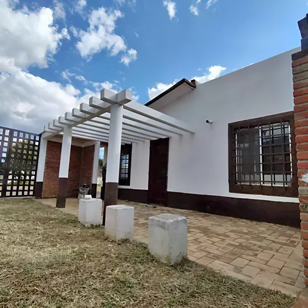 Casa en venta en Lomas del Jardin, San Andrés Huayapam — foto 2 de 13