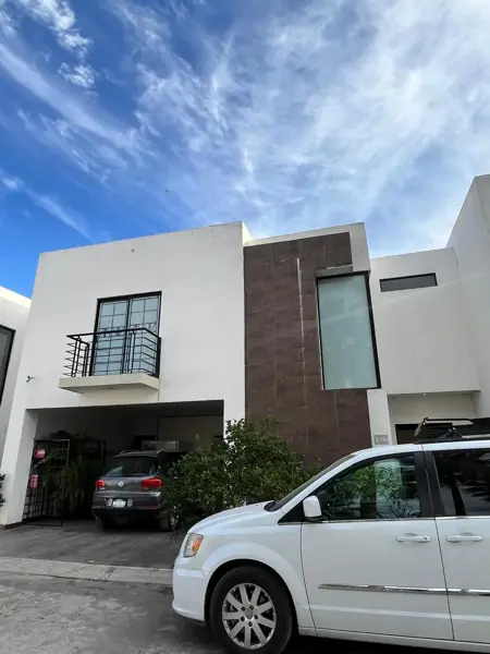 Casa en renta en Los Arrayanes, Gómez Palacio — foto 2 de 43