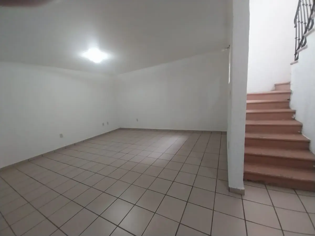 Casa en venta en Lomas de Cortes, Cuernavaca — foto 1 de 18