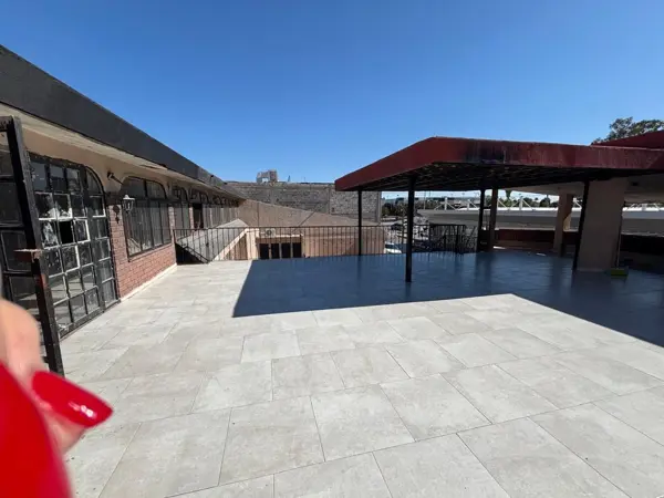 Local Comercial en Renta con Terraza en Primero de Cobian, Torreón