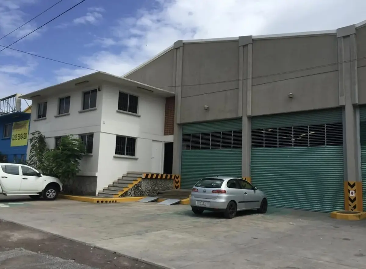 Bodega en renta en Las Amapolas, Veracruz — foto 1 de 7