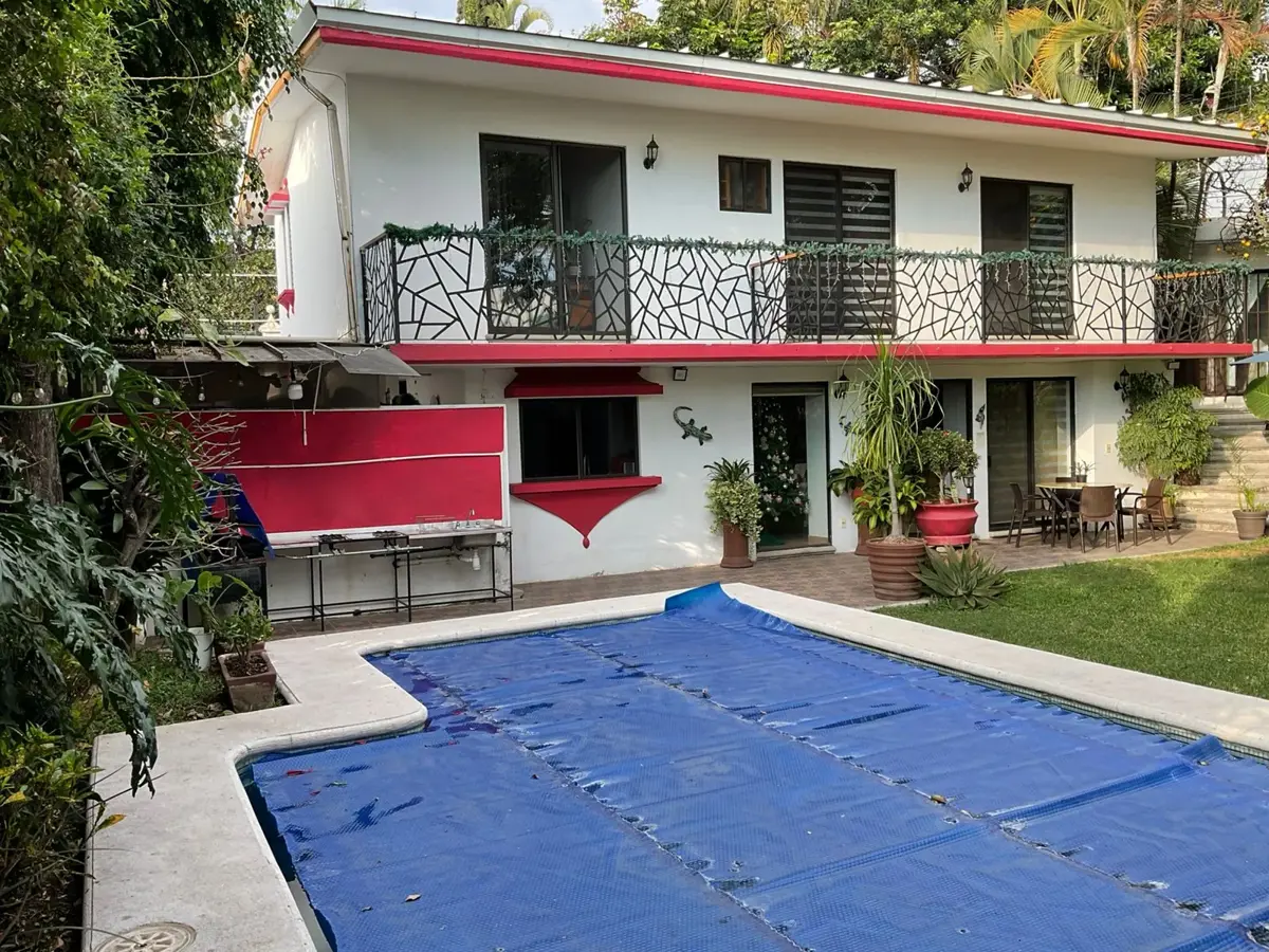 Casa en venta en Lomas de Cortes, Cuernavaca — foto 1 de 22