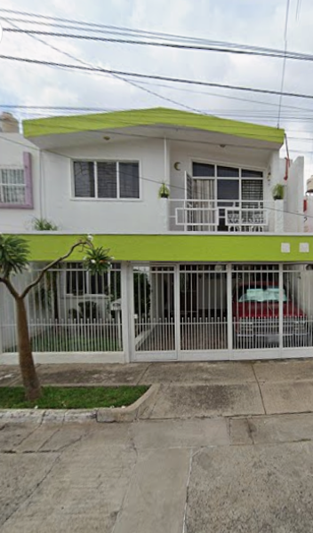 Casa en Venta en Guadalajara, Jalisco: Oportunidad de Remate en Jardines del Country