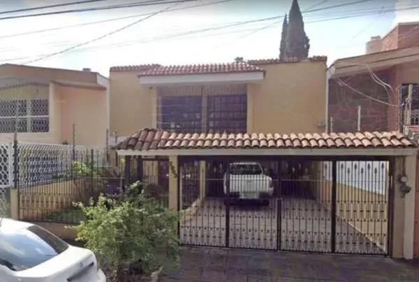 Casa en venta en Bosques de La Victoria, Guadalajara — foto 2 de 13