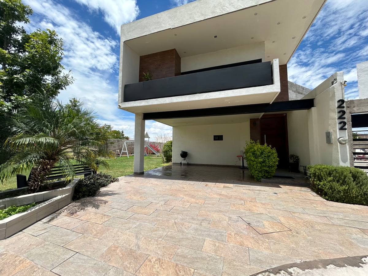 Casa en venta en Los Cedros, Gómez Palacio — foto 1 de 19