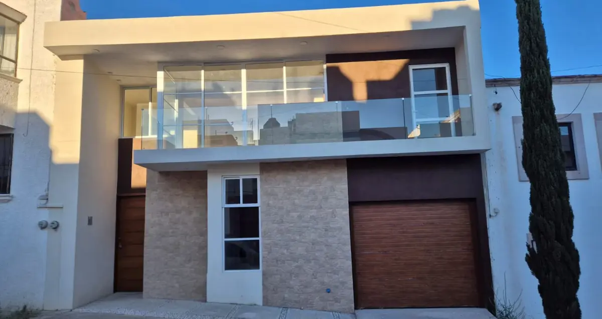 Casa en venta en Lomas de Galicia, Guadalupe — foto 1 de 15