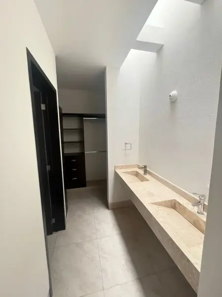 Casa en venta en Amberes Residencial, León — foto 2 de 13