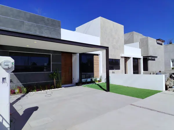 Casa en venta en Cañadas del Arroyo, Corregidora — foto 2 de 35
