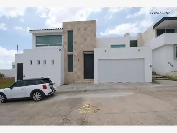 CASA EN CAÑADA DEL REFUGIO