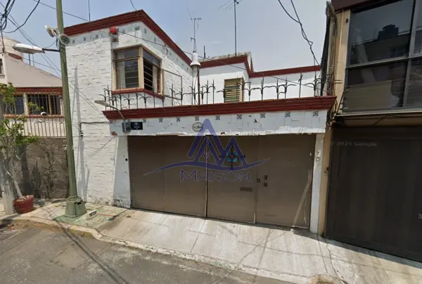 Casa En Venta 326 M2 En Colonia Periodista, Benito Juárez, Cdmx. Recuperación Bancaria. Jx71