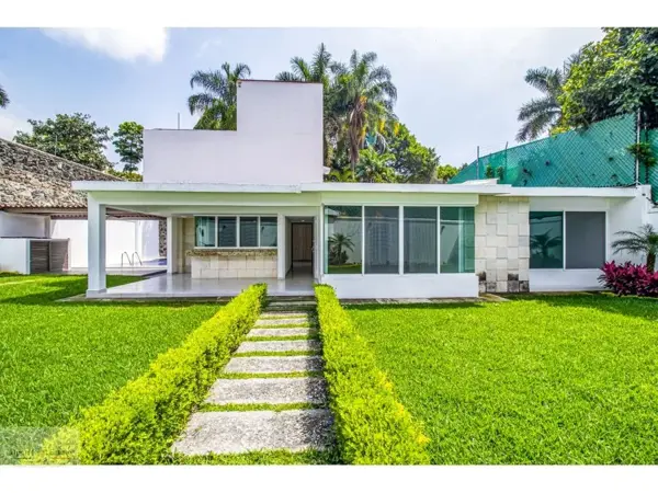 CASA 1 NIVEL en ZONA DORADA de Cuernavaca.
